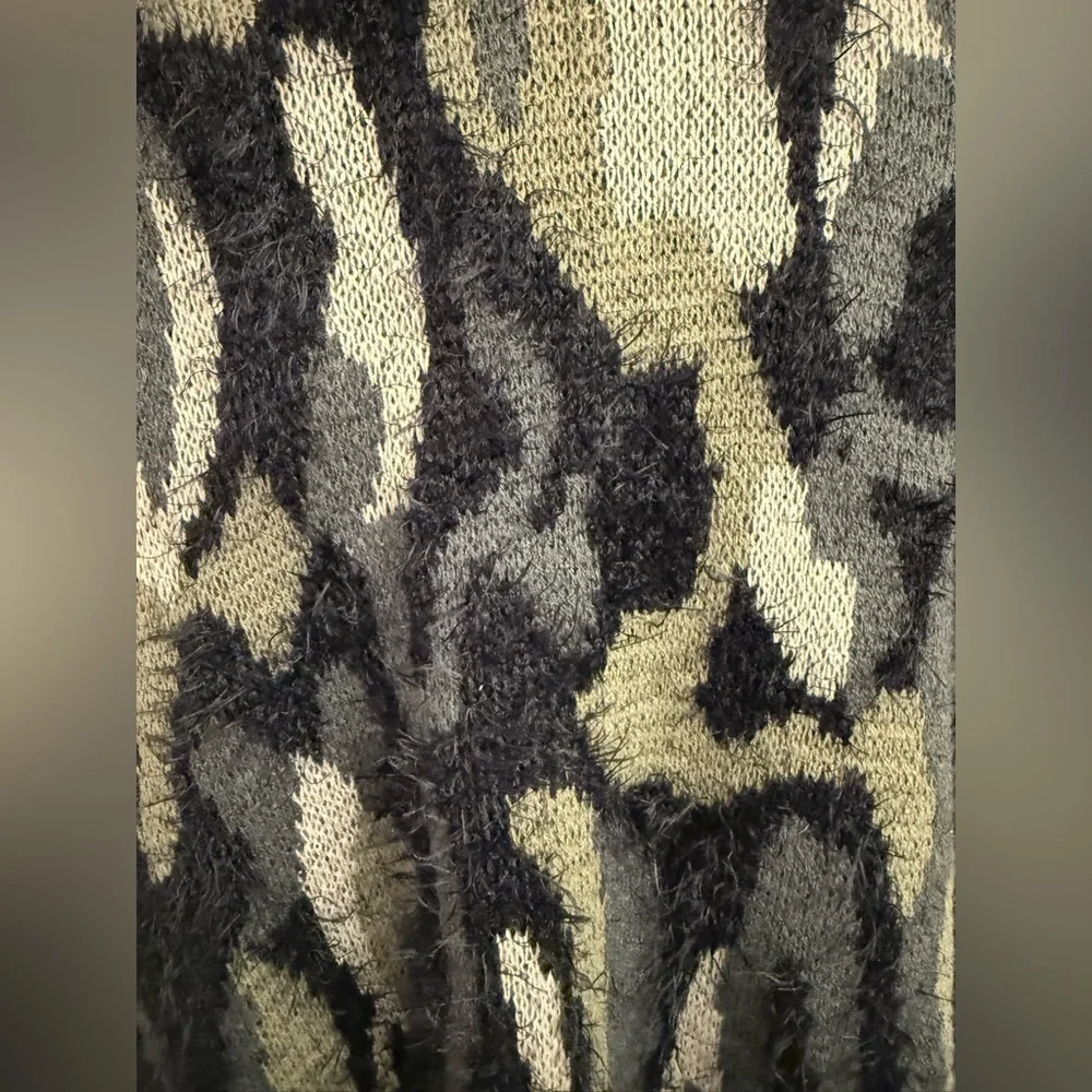 Cozy Fuzzy Camo Knit Ruana Wrap Cardigan Boho Neutral Layer - OS‎